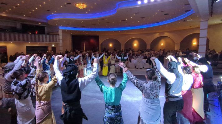 PXL_20251227_203212700